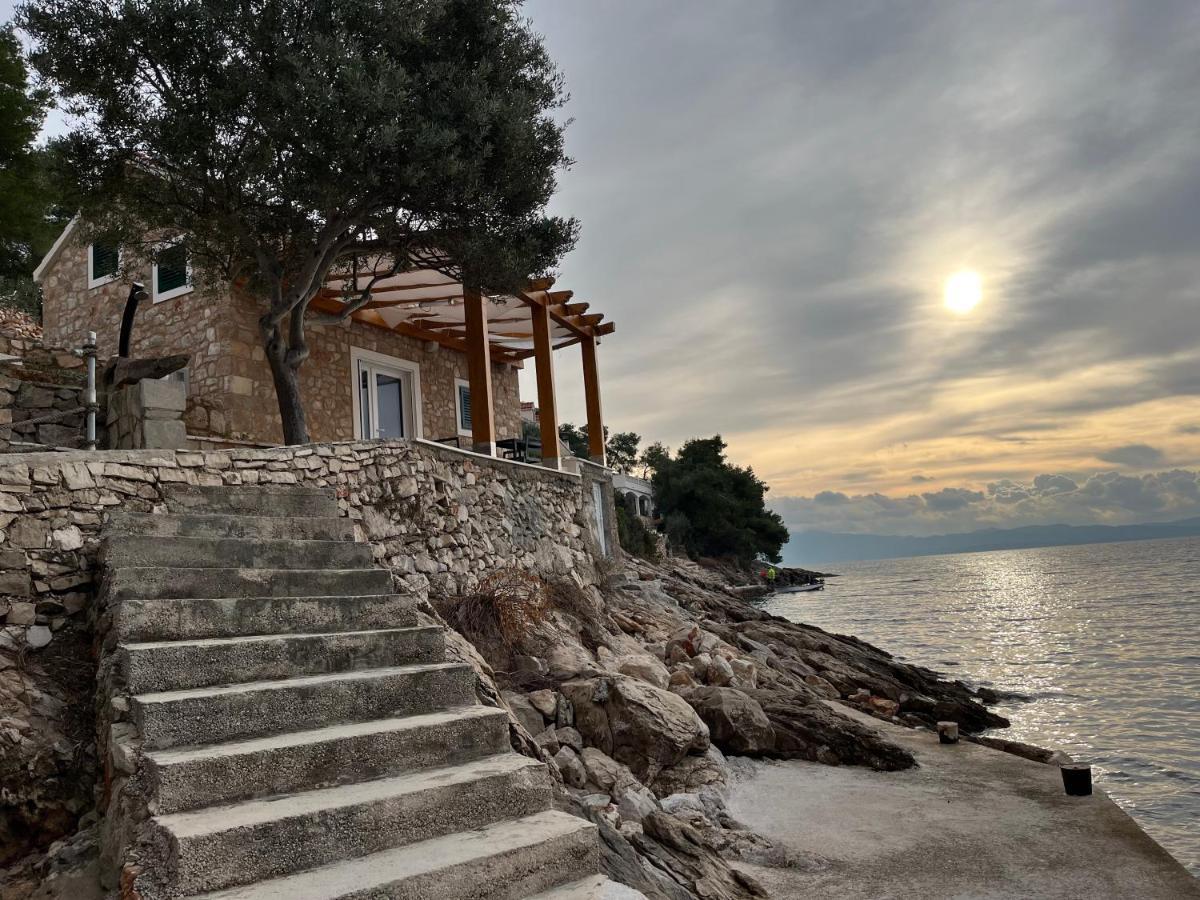 Seaside Cottage Maslina Gdinj Экстерьер фото
