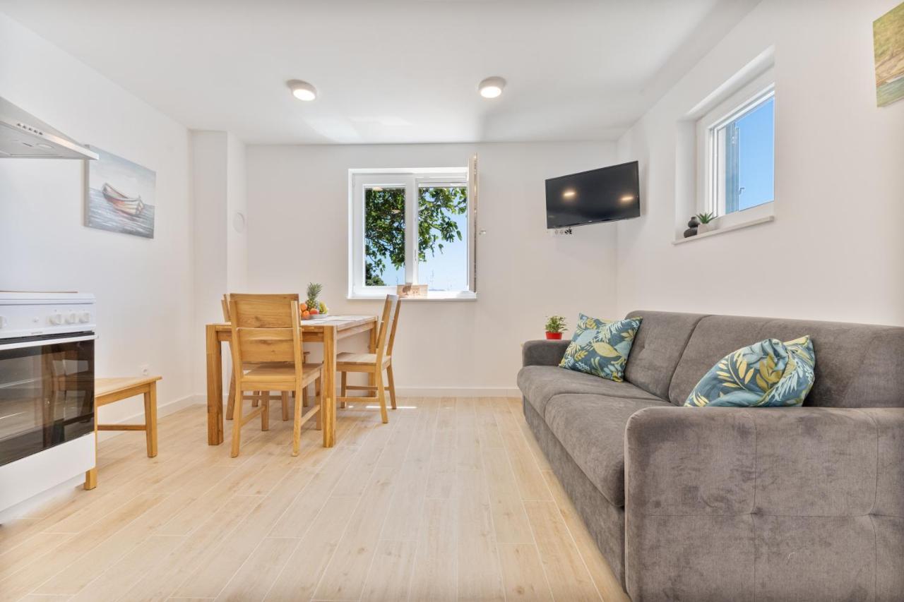 Seaside Cottage Maslina Gdinj Экстерьер фото
