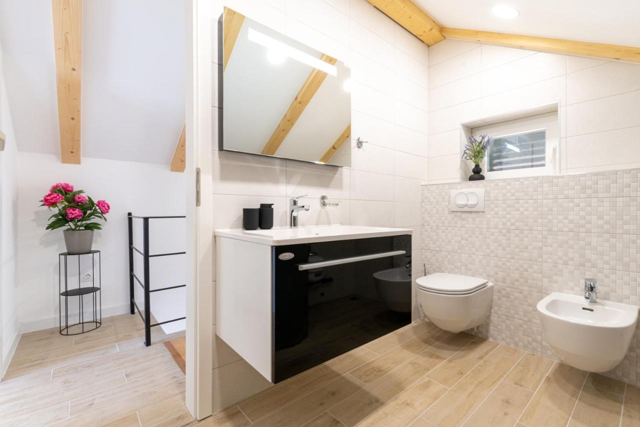 Seaside Cottage Maslina Gdinj Экстерьер фото